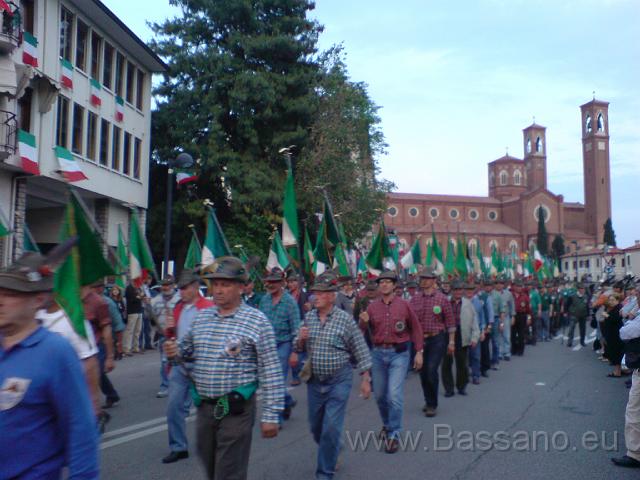 Adunata Alpini BAssano 2008 MK-172.JPG